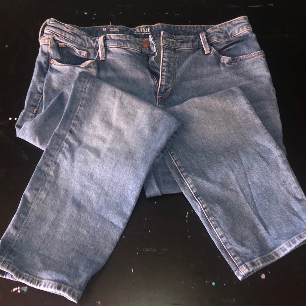 Size 14 Mid Rise Boyfriend cut women’s jeans